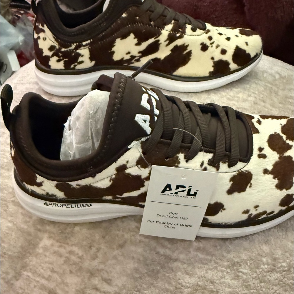 NIB APL Women's Iconic Phantom Shoes Sneakers Deep Brown/ White/Cow 7.5 - Picture 5 of 10